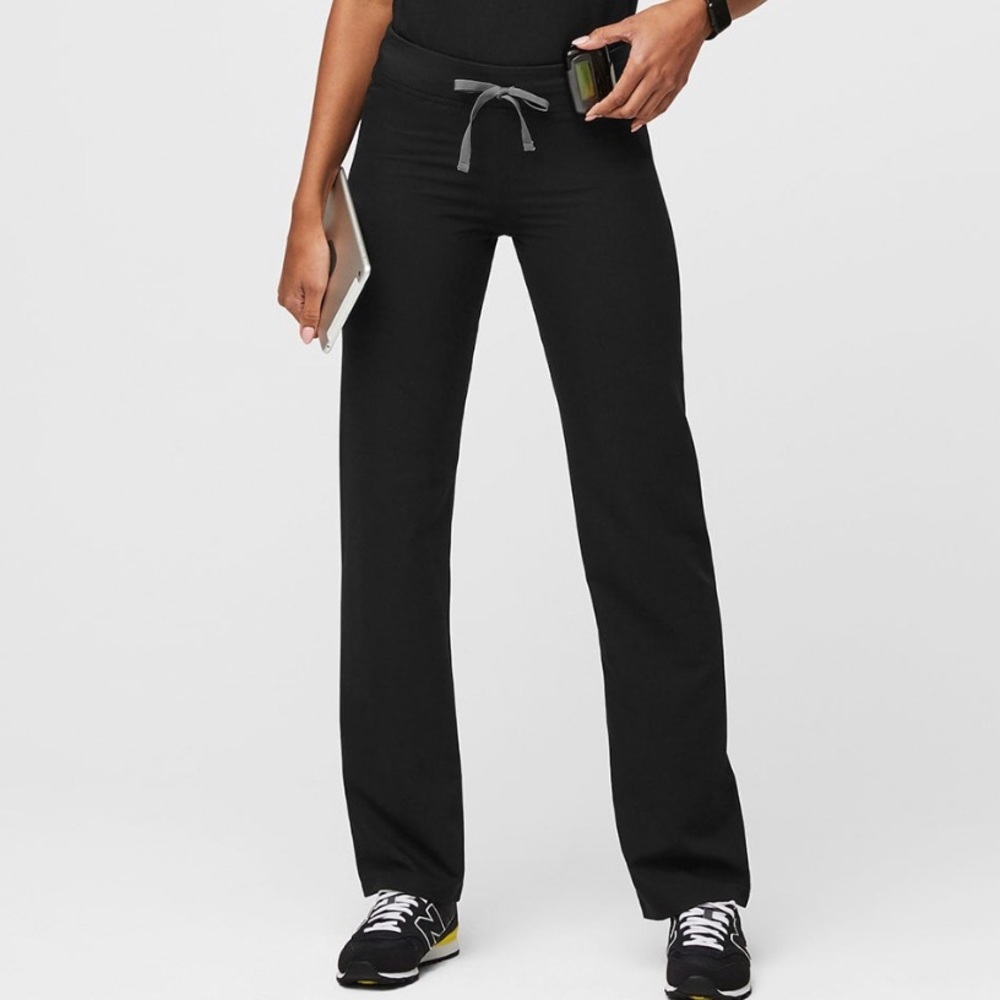 Figs Women's Livingston Basic Scrub Pants, size XS/T